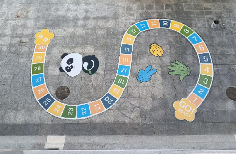 雷波地面游戏彩绘